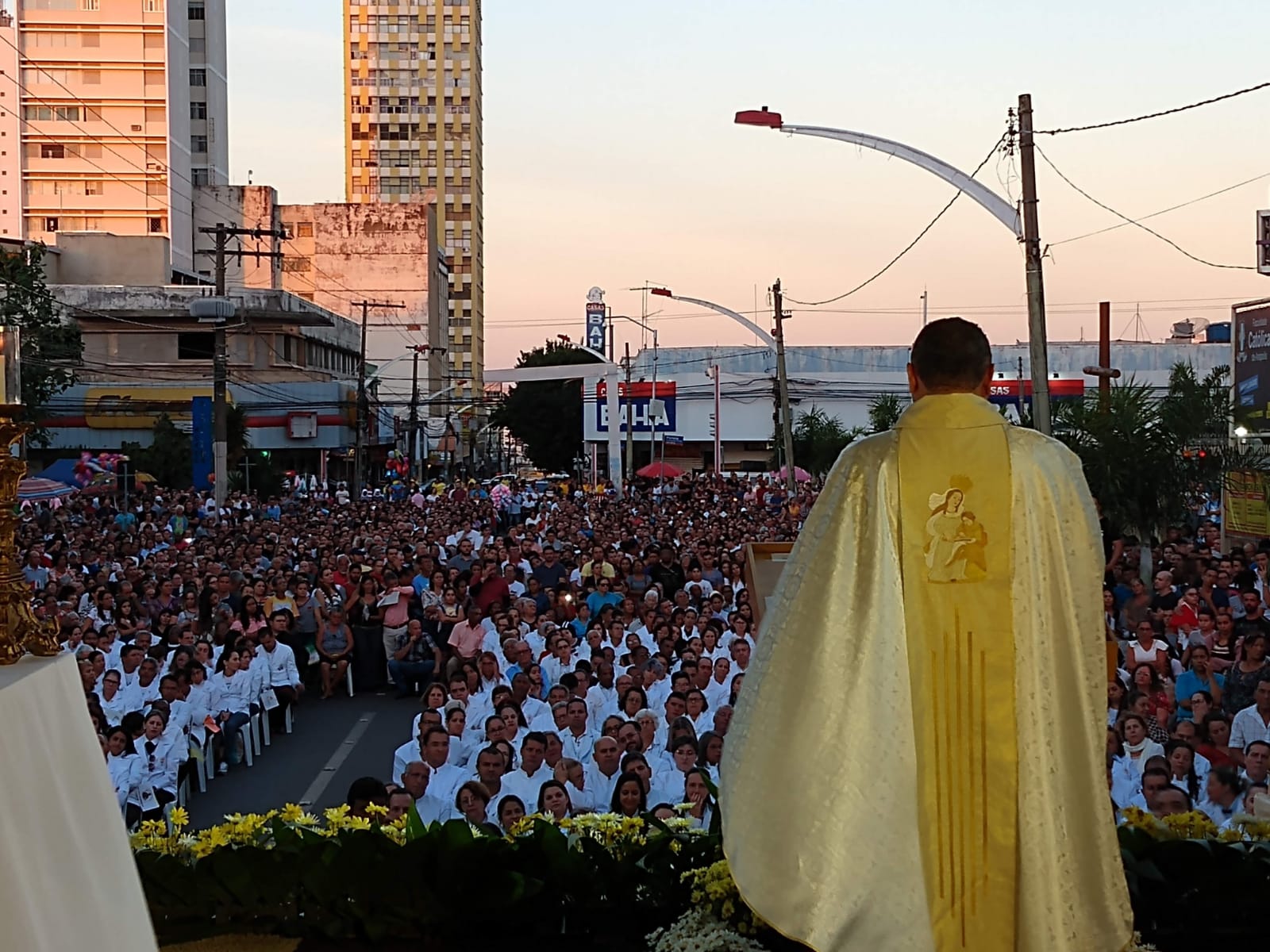 Diocese de Anápolis celebra Corpus Christi com Missa campal e procissões